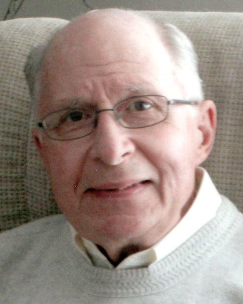 Thomas Edmund Janowicz Profile Photo