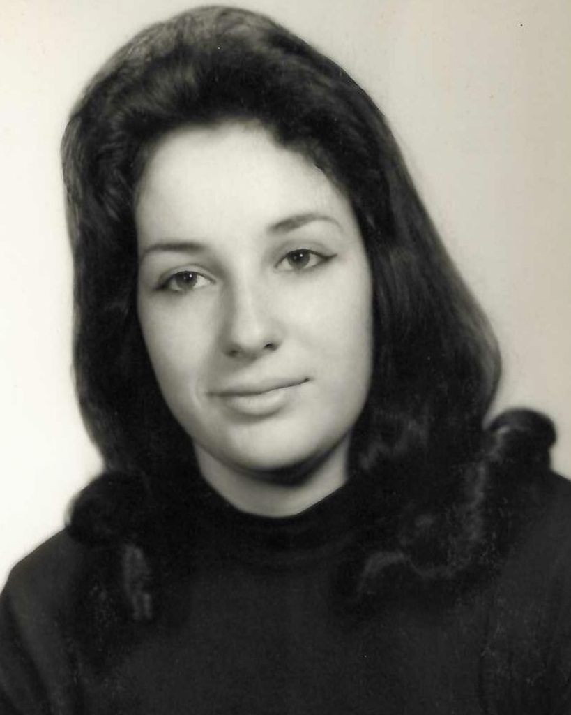 Cynthia A. (Bresette) Vlamis Nichols Profile Photo