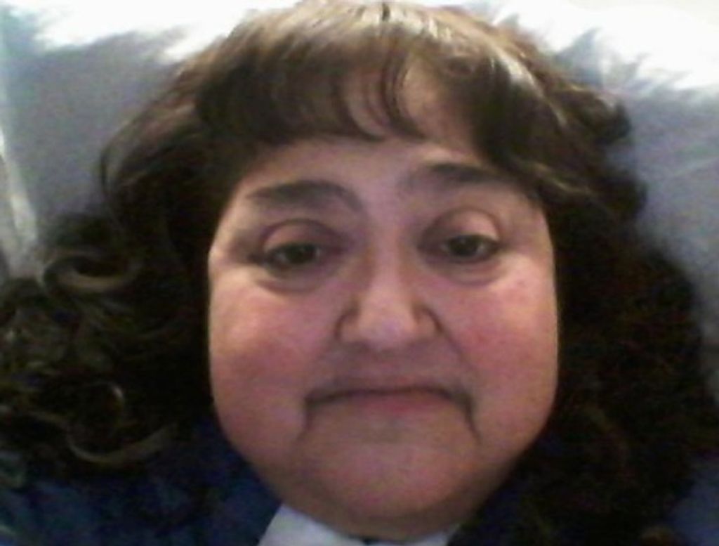 Gloria Louise Araujo Profile Photo
