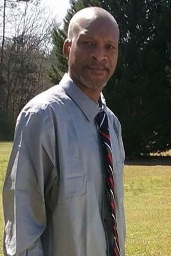 Andre' Kenyatta Deshon Young Profile Photo
