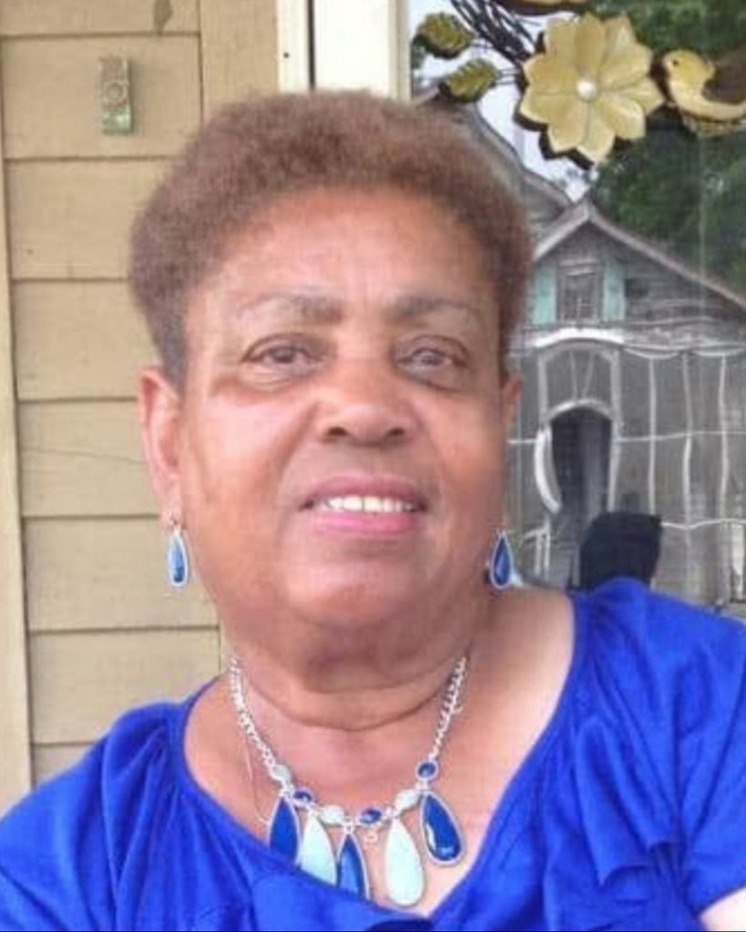 Elizabeth Comeaux Jones Profile Photo