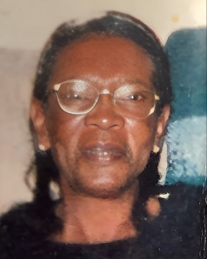 Essie Mae Starks's obituary image