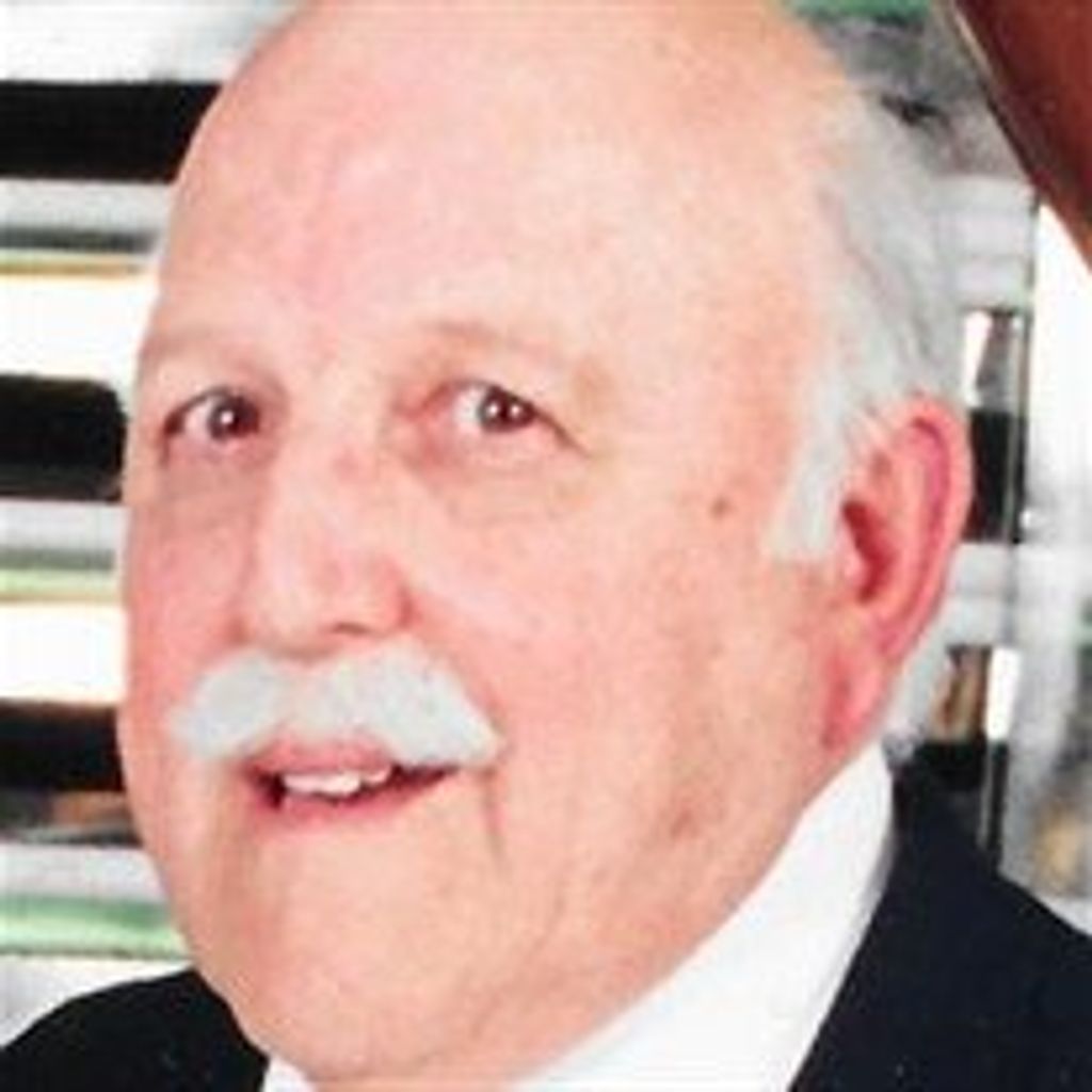 Dale  Howard Carlson