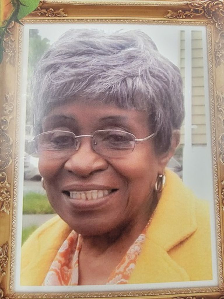 Nina Mcclamy Mckenzie Profile Photo