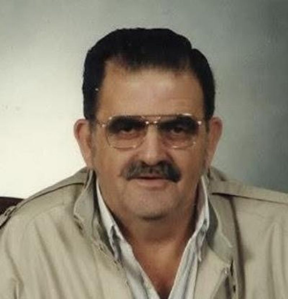 Billy Julius Riggs Profile Photo