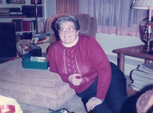Phyllis Jordan photo gallery thumbnail 37 of 76