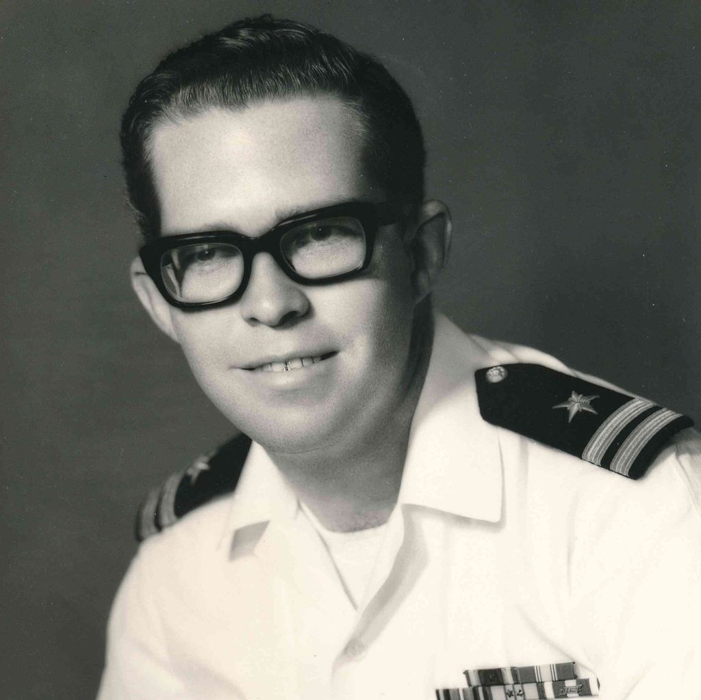 Robert Jackson Thompson Profile Photo