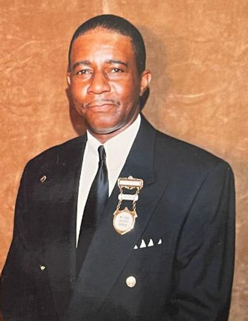 Cleavleand Burton Sr. Profile Photo