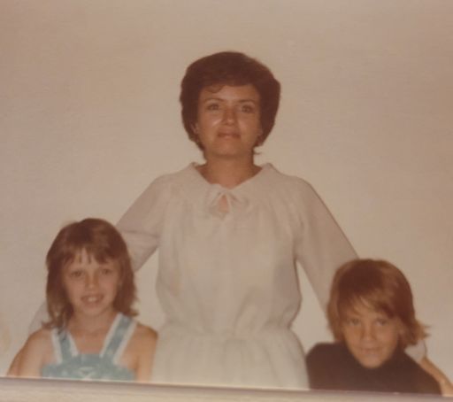 Betty Murrell photo gallery thumbnail 10 of 22