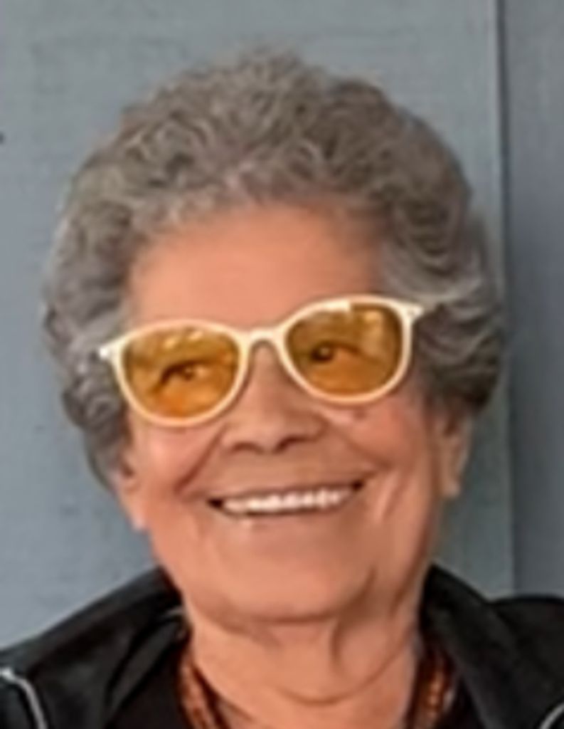 Lucia Velasco Profile Photo