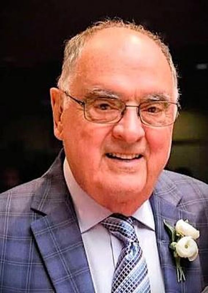 Duane Aaron Howell Profile Photo