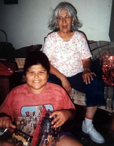Yolanda C. Gonzalez photo gallery thumbnail 174 of 357