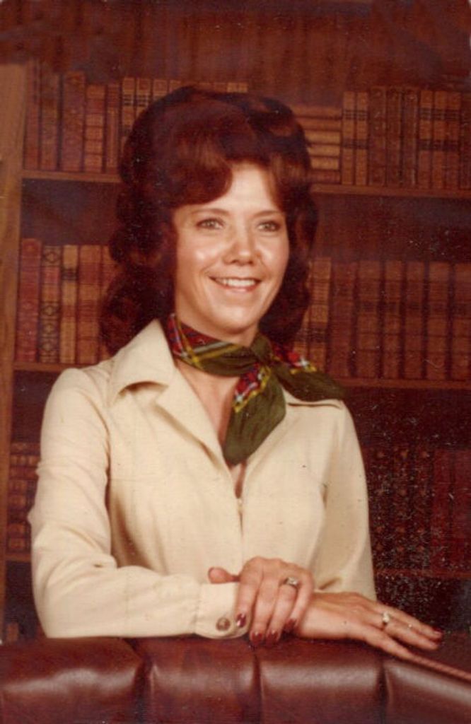 Carolyn Warren