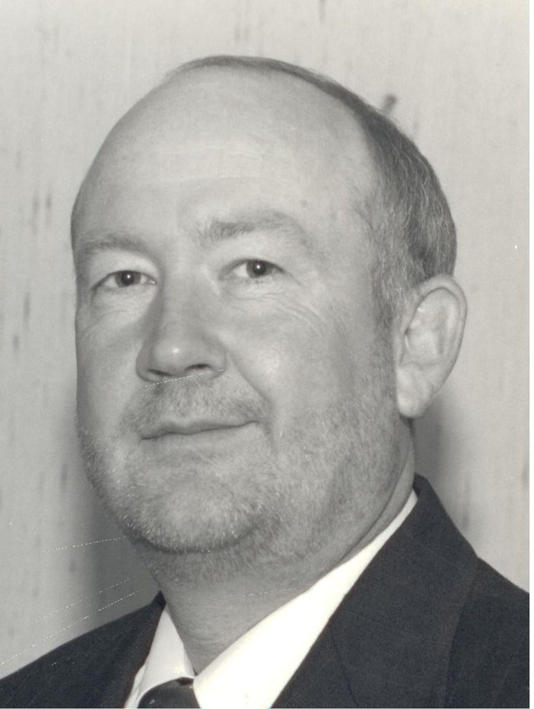 William Tucker