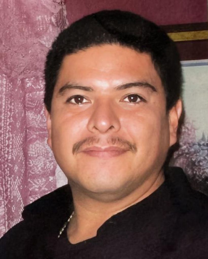 Gustavo - Martinez Tellez Profile Photo