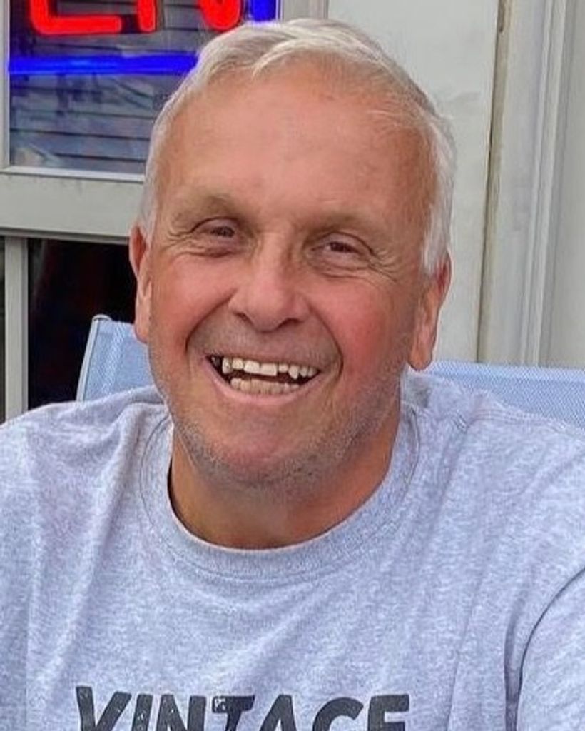 Robert "Bob" C. McIntosh Profile Photo