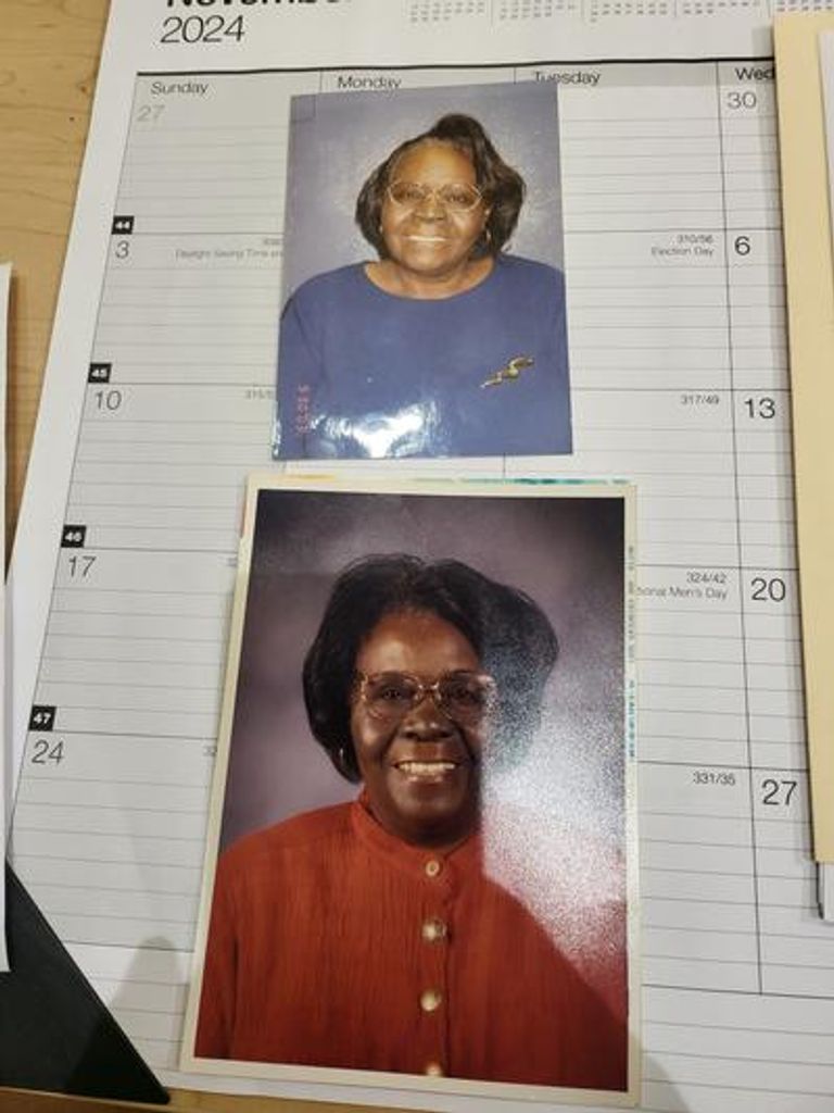 Mrs. Helen Dunbar Profile Photo