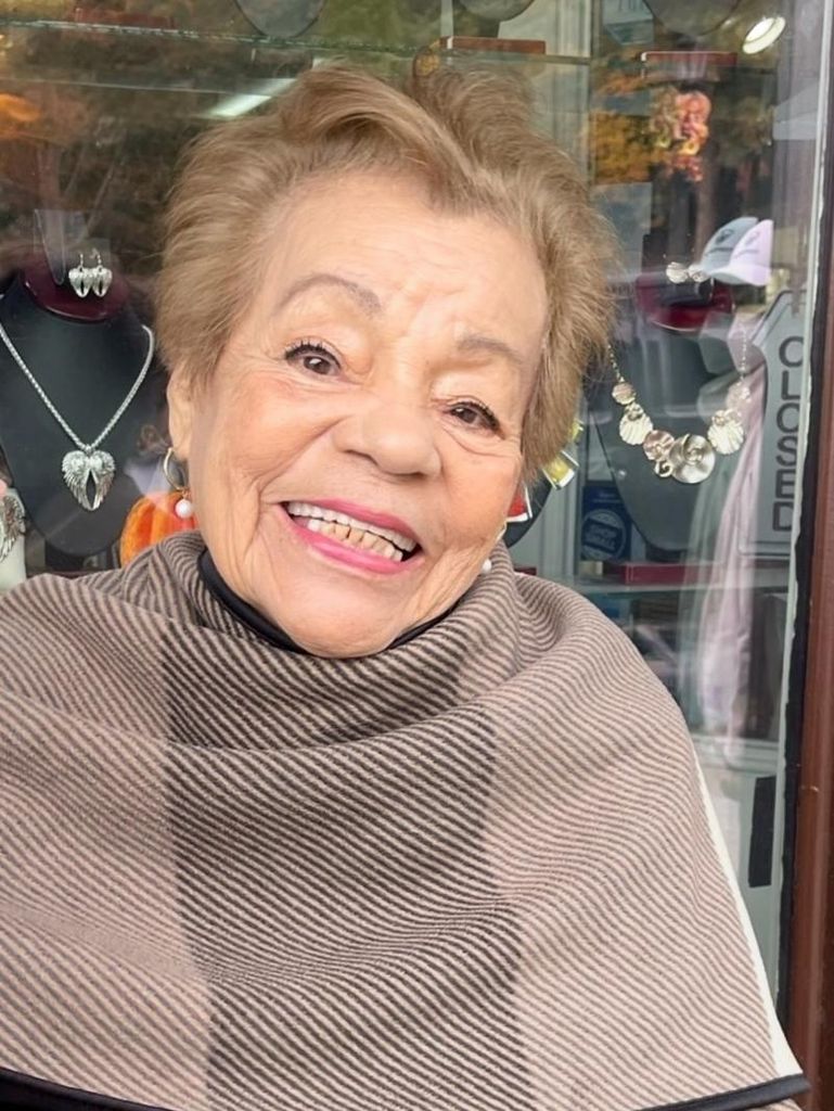 Rosa Maria Robles Profile Photo