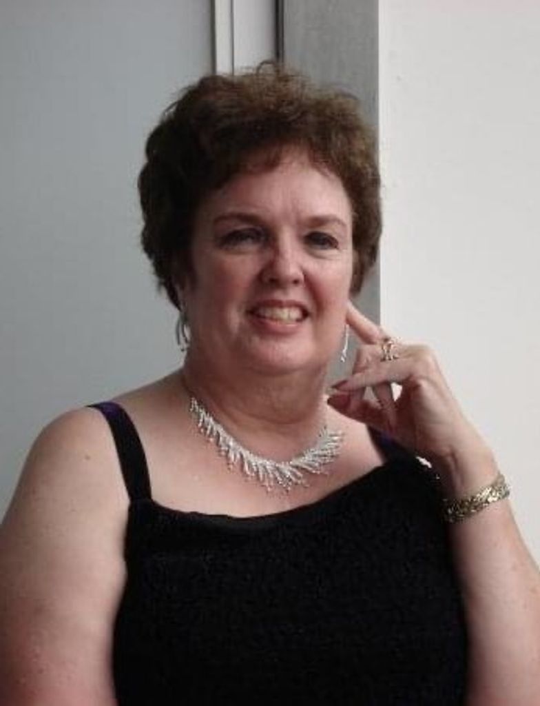Lynda (Jones)  Schneider