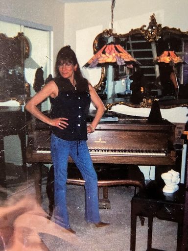 Nora T. Liggitt photo gallery thumbnail 15 of 16
