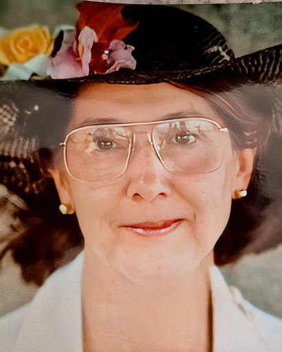 Marcine Elarton Pensiero's obituary image
