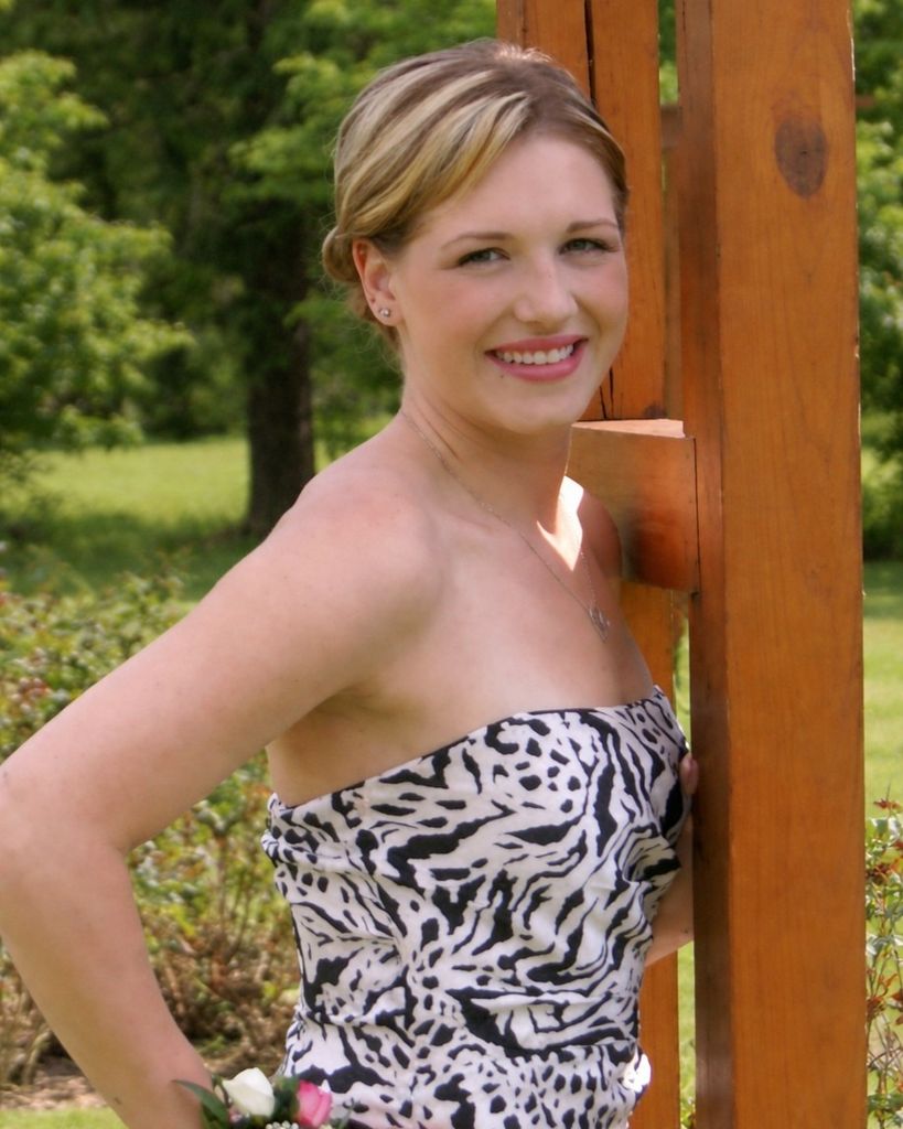 Rebecca Marie Wolfe Profile Photo