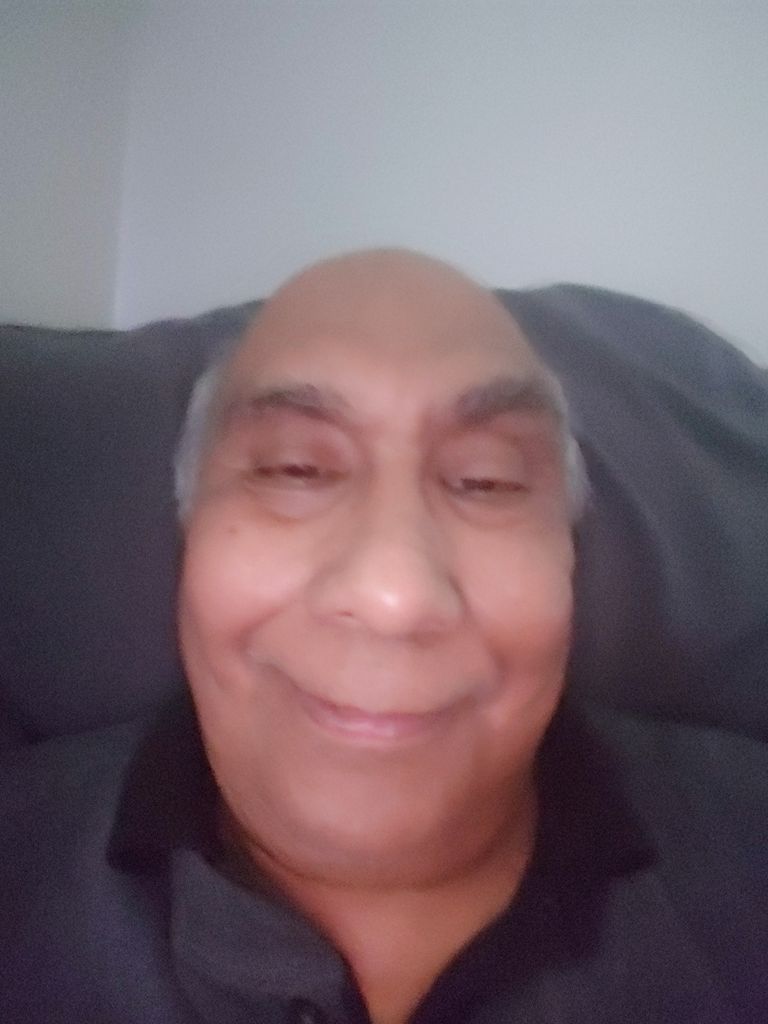 Robert Alvarez