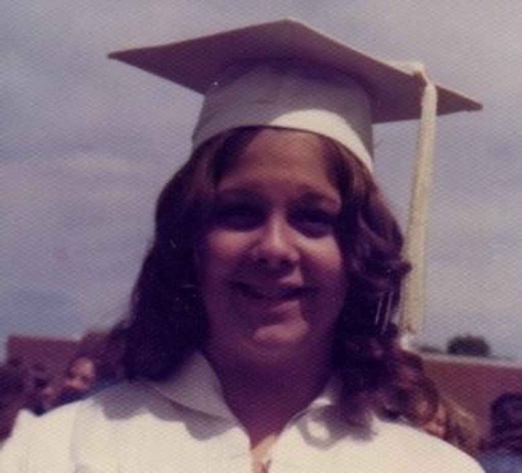 Debi Dermatis Bruno