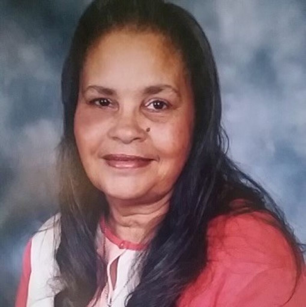 Lora Marie Jones Locklear Profile Photo