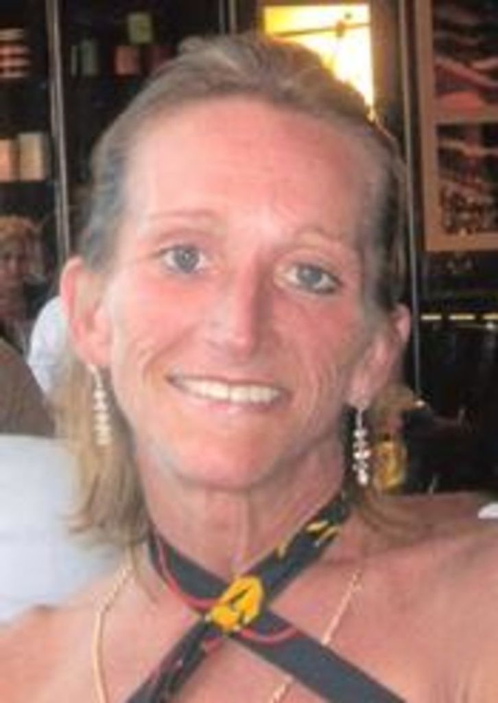 Shelly Dumont