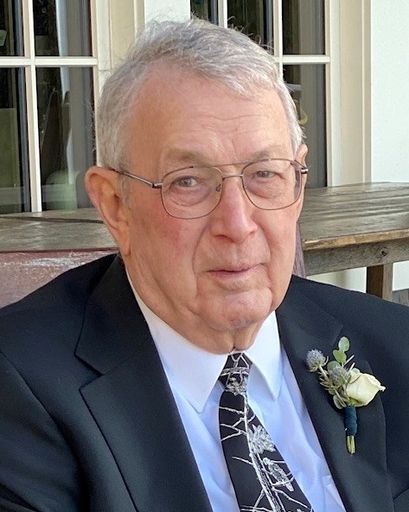 Eugene Lefebvre's obituary image