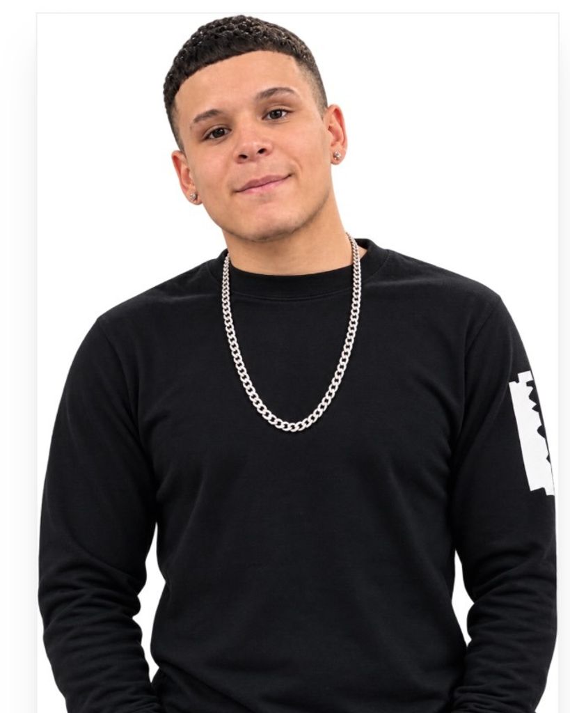 Le Roy R. Hernandez Profile Photo