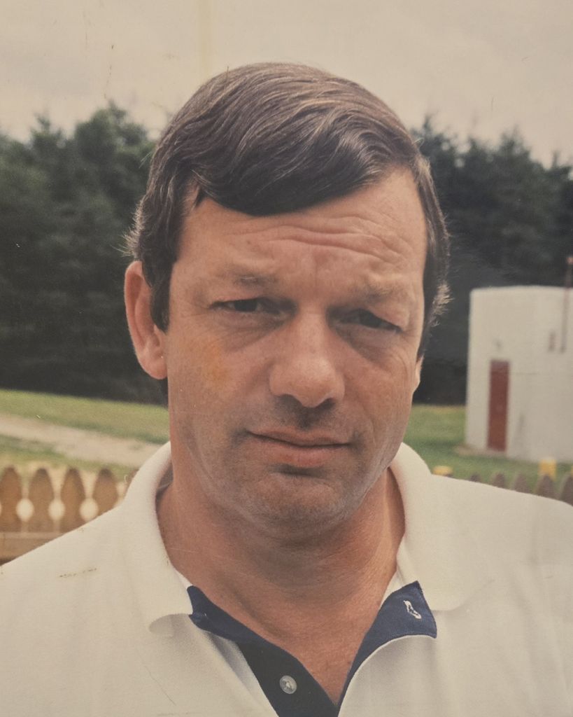 Alex Gray Lashmit Profile Photo