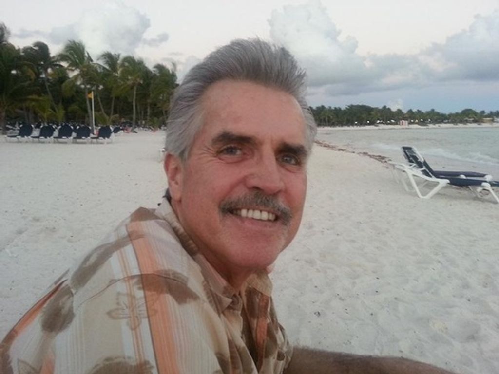 David William Anderson Profile Photo
