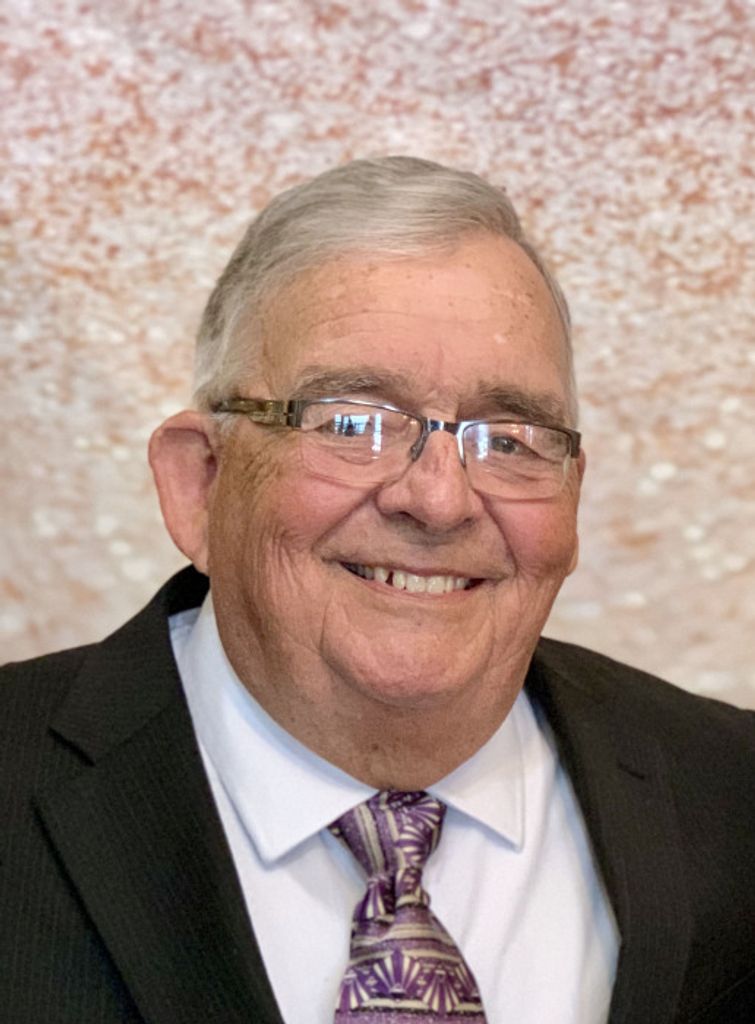 Robert 'Bob' Wade Smith Profile Photo