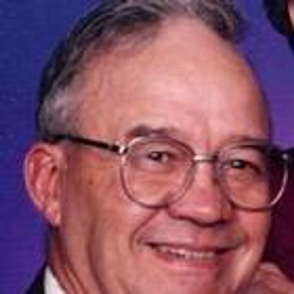 Robert "Bob" L. Recker