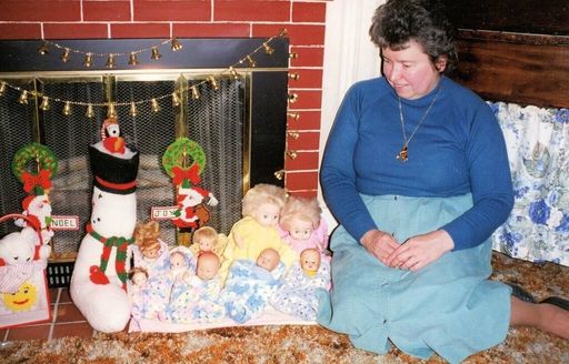 Roberta Seavey photo gallery thumbnail 13 of 61