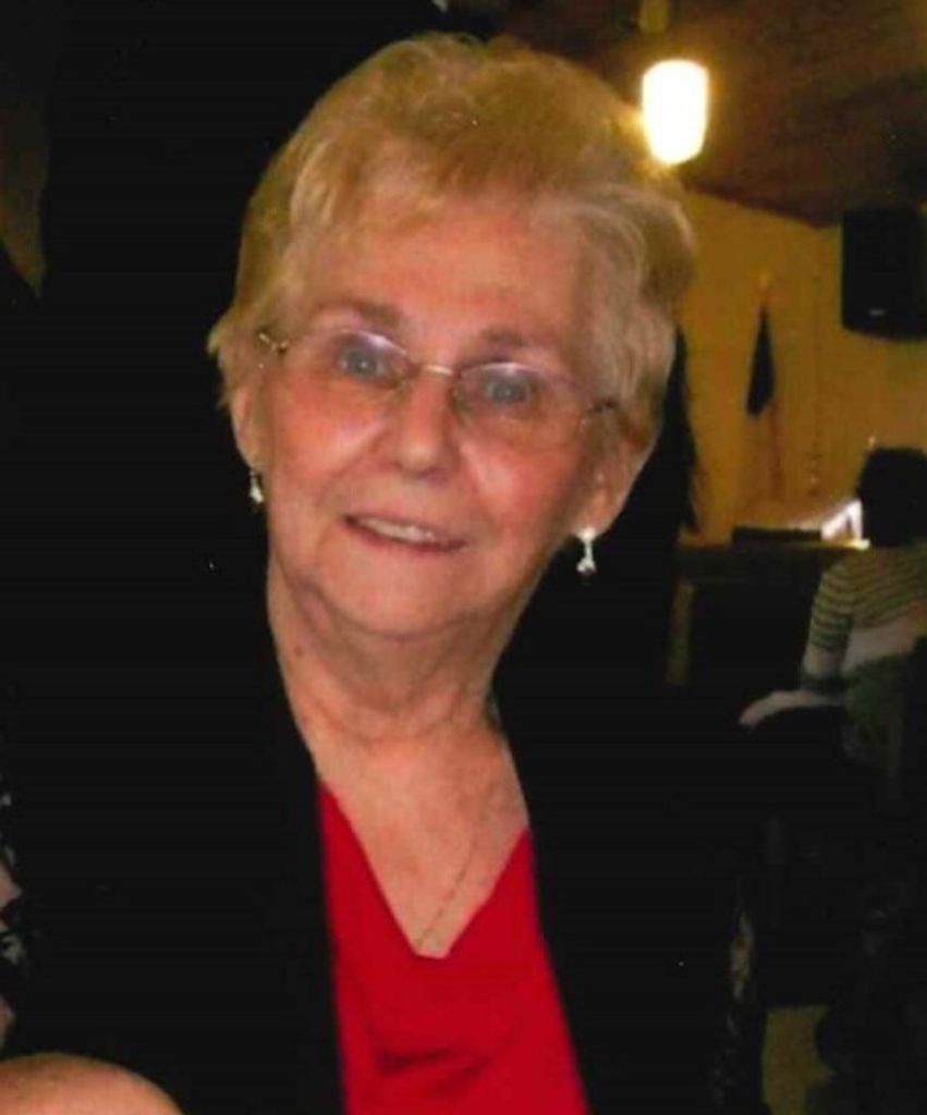 Bonnie Lee (Winegarden)  Zbleski Profile Photo