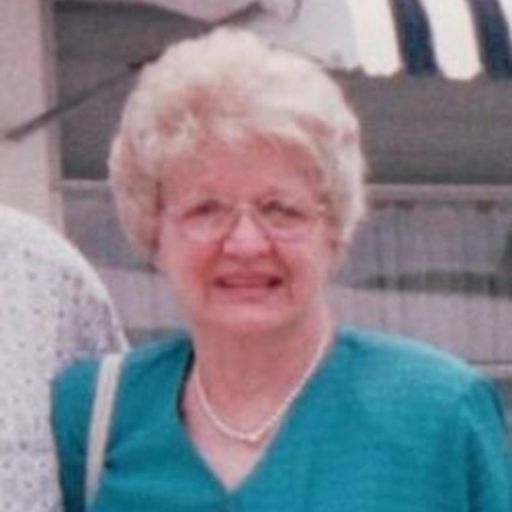 Elizabeth Banik Profile Photo