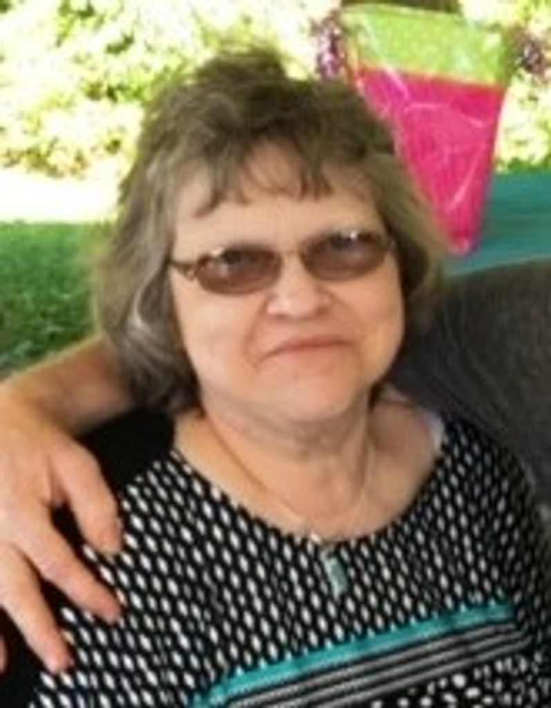 Donna J (Stacey)  Hicks