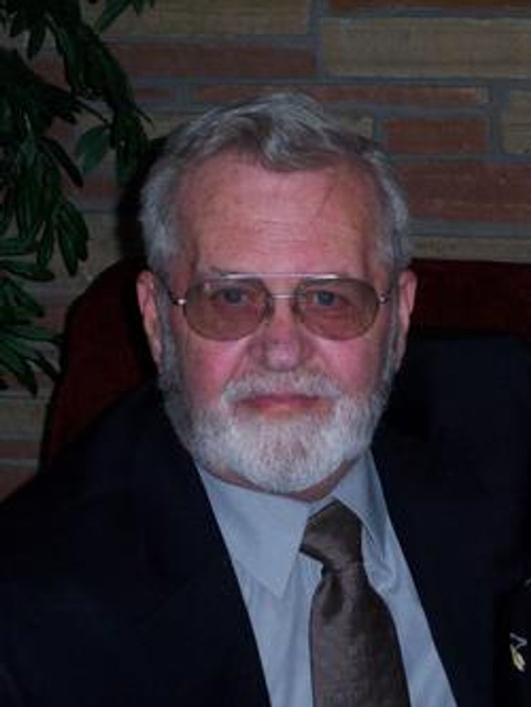 Robert "Bob" Lee Dale