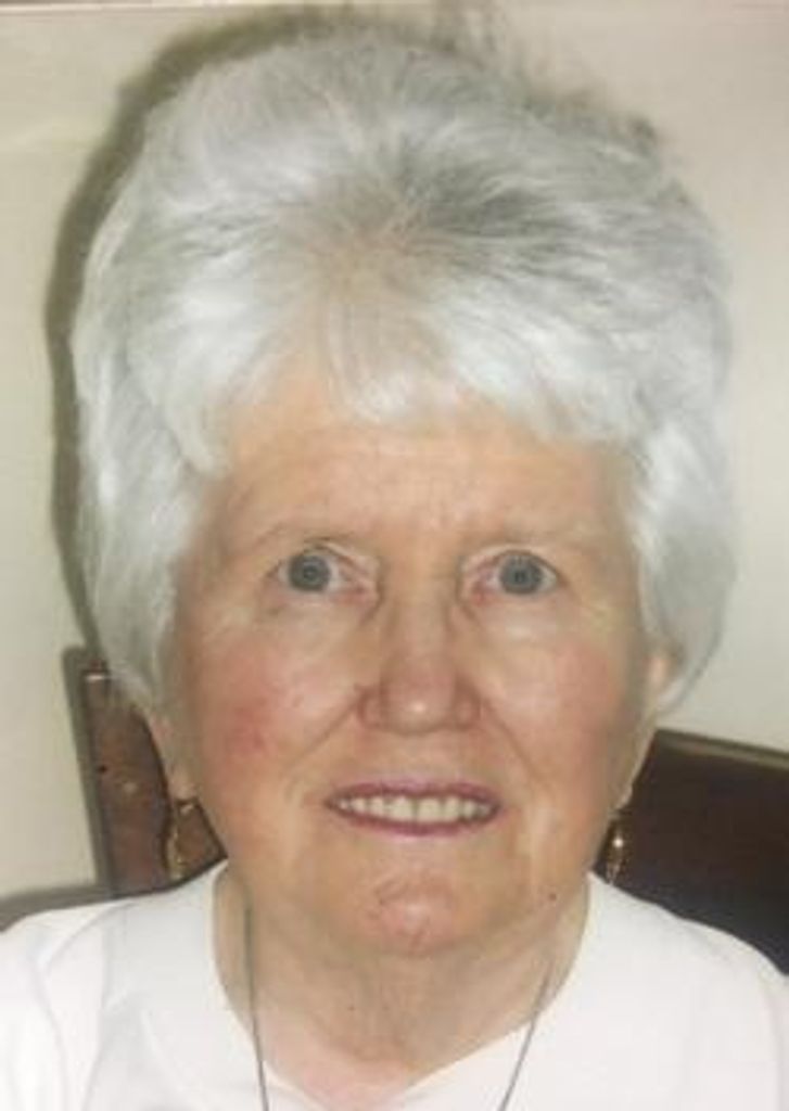 Erma "Anne" Knoblauch