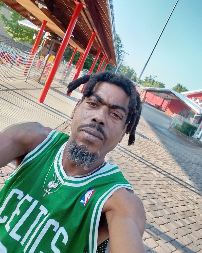 Rodriquez D Weathers