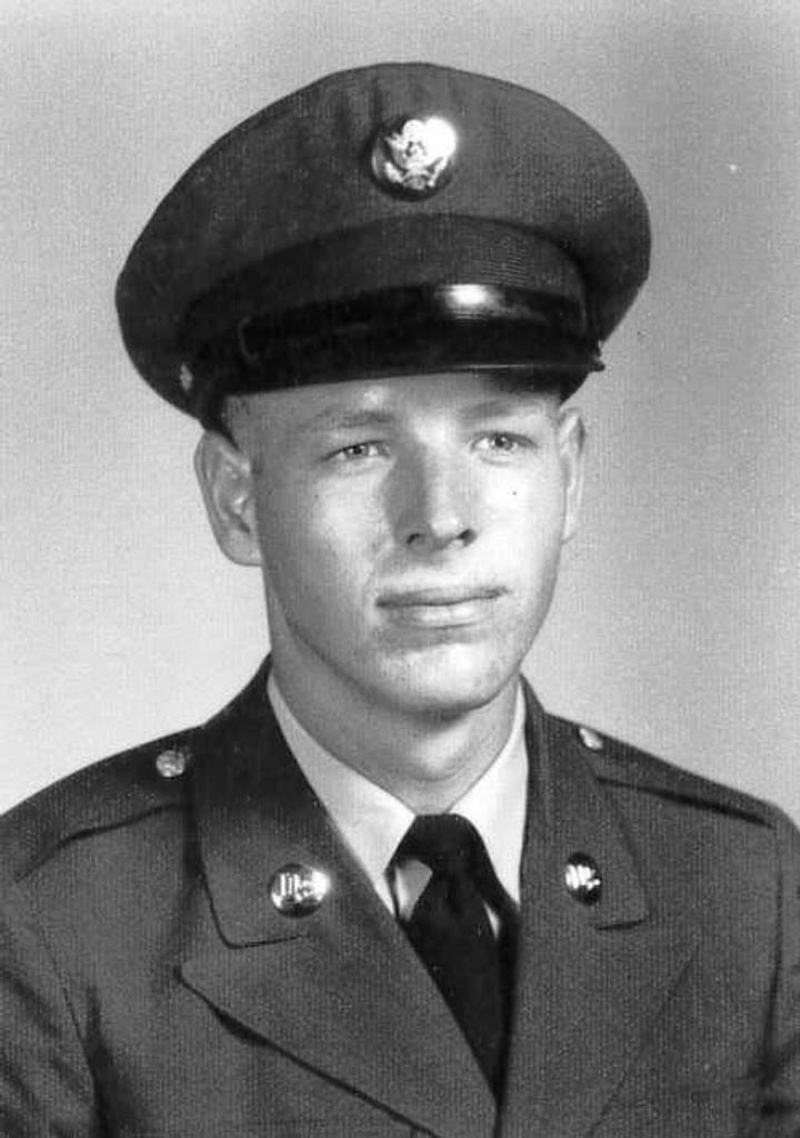 Robert E. Hanke