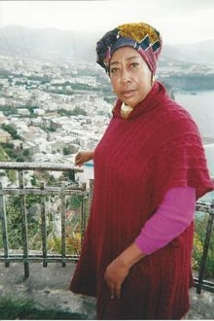 Ms Joan Williams