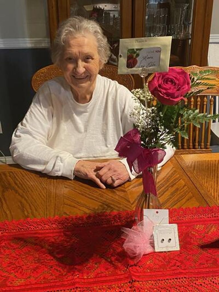 Alice Burns Profile Photo