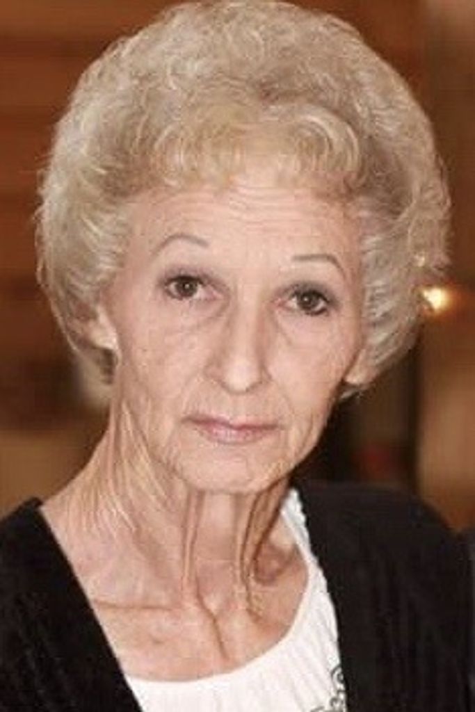 Glenda L (Carter)  Holden