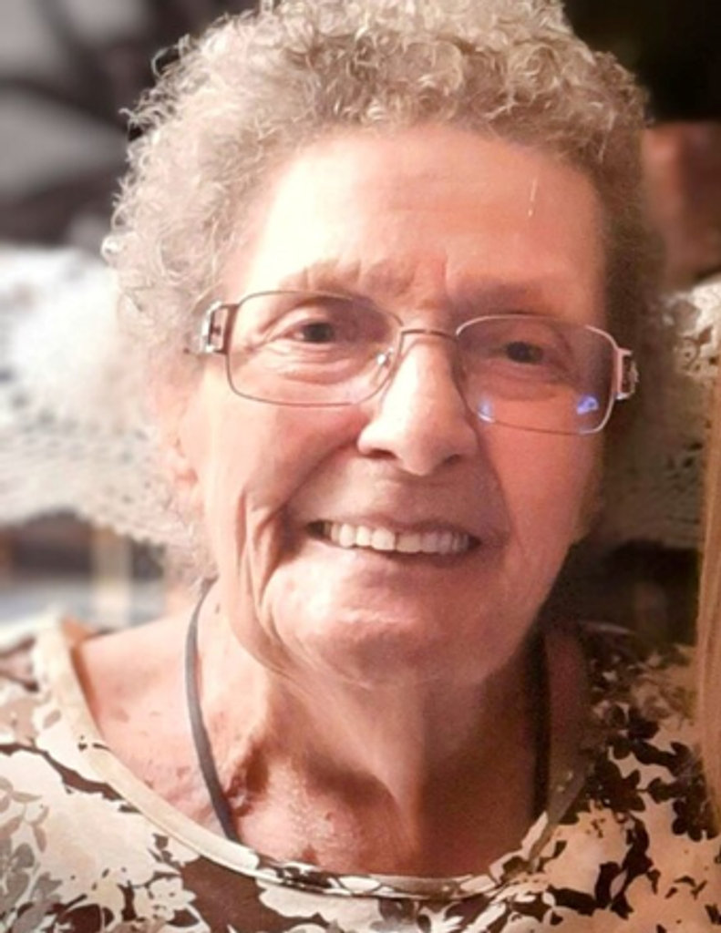 Lois Mae (Jennings) Hoiland Profile Photo