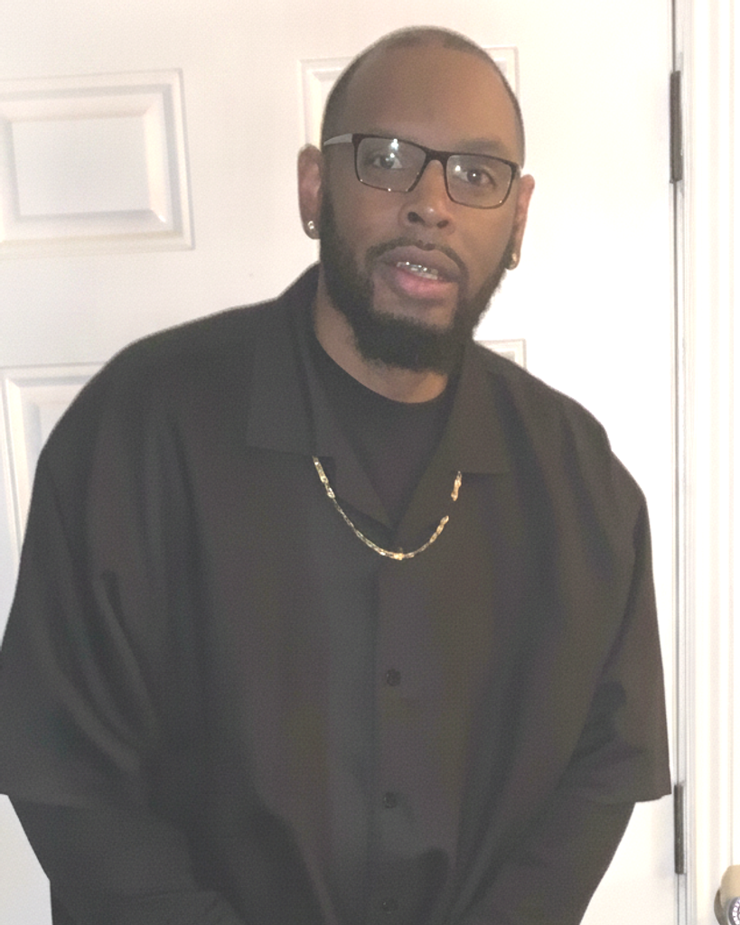 Mr. Robert Green Profile Photo
