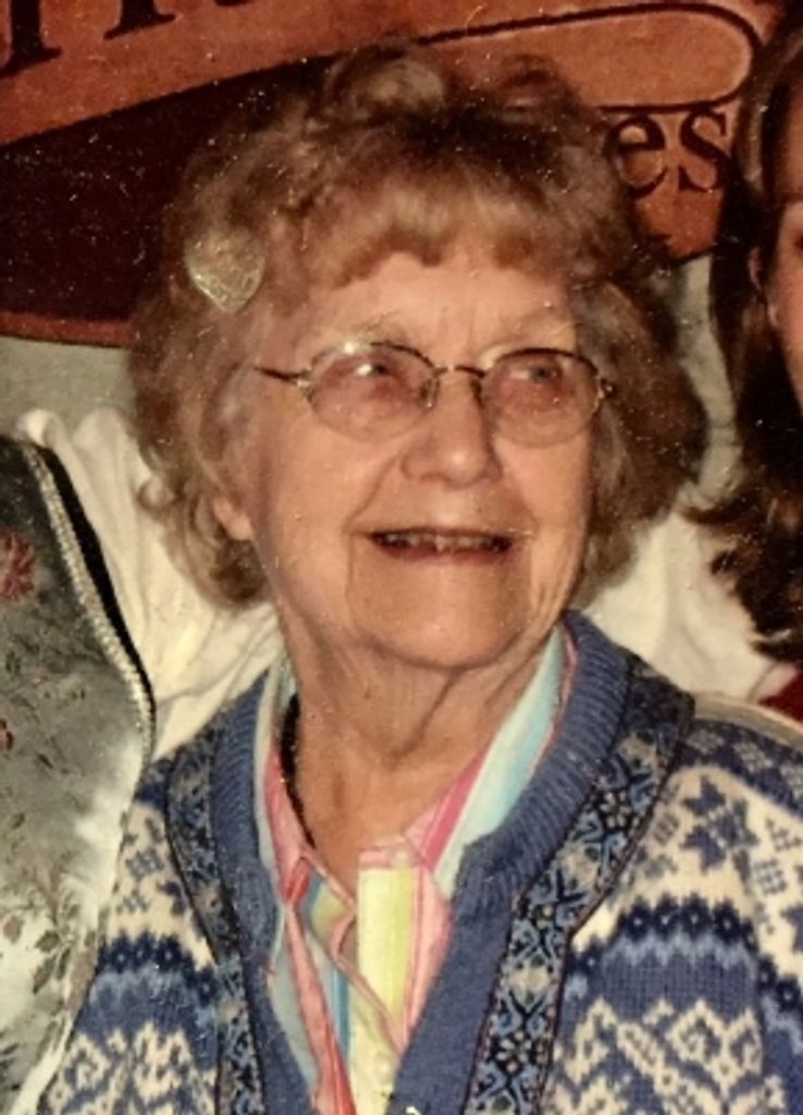 Clara Lydia Loge Profile Photo